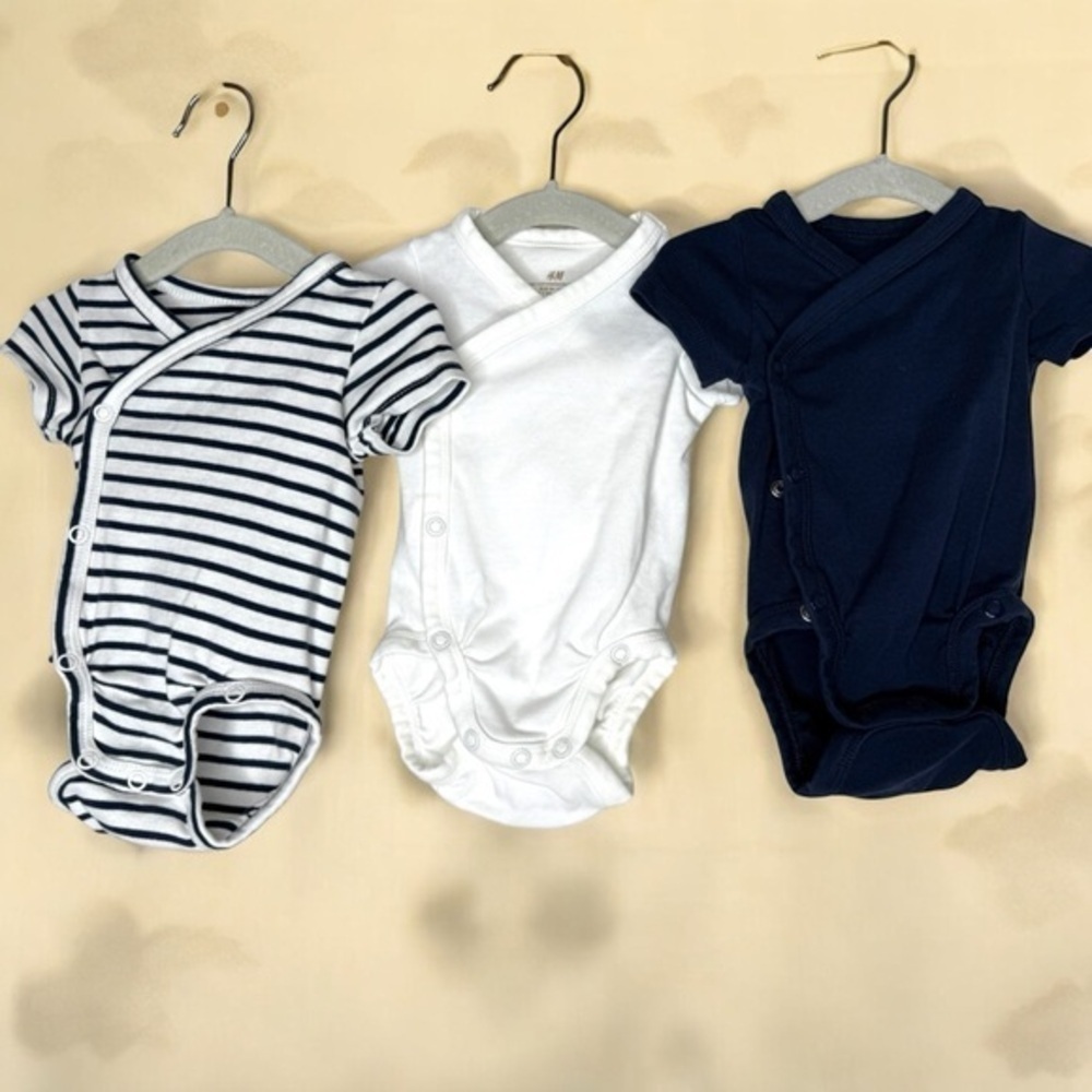 H&M 3 pack Wrapover Organic Bodysuits Baby White Dark Blue Stripes - Picture 3 of 12